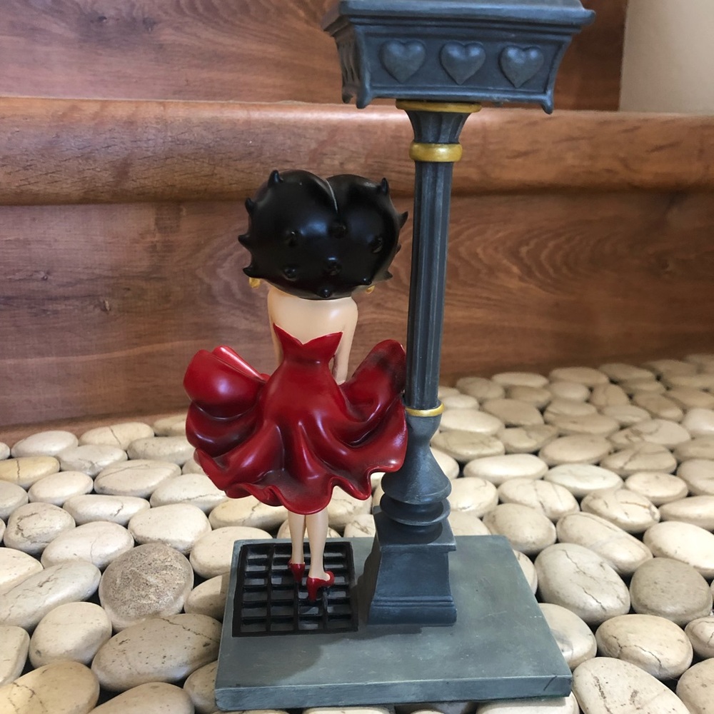 Rare Betty Boop lamppost votive candle figurine - Picture 3 of 4